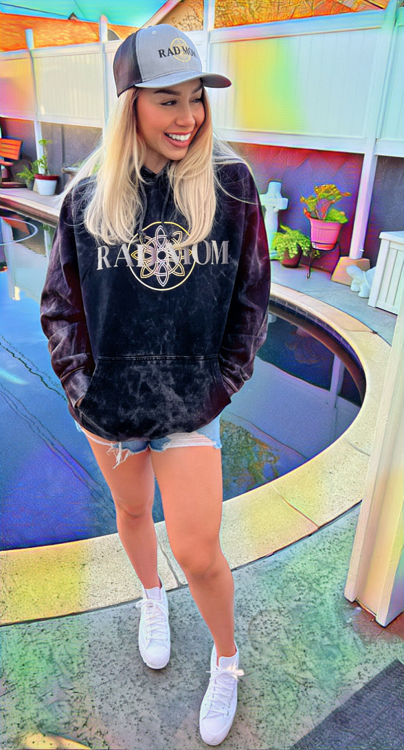 Vintage Cloud Black Hoddie